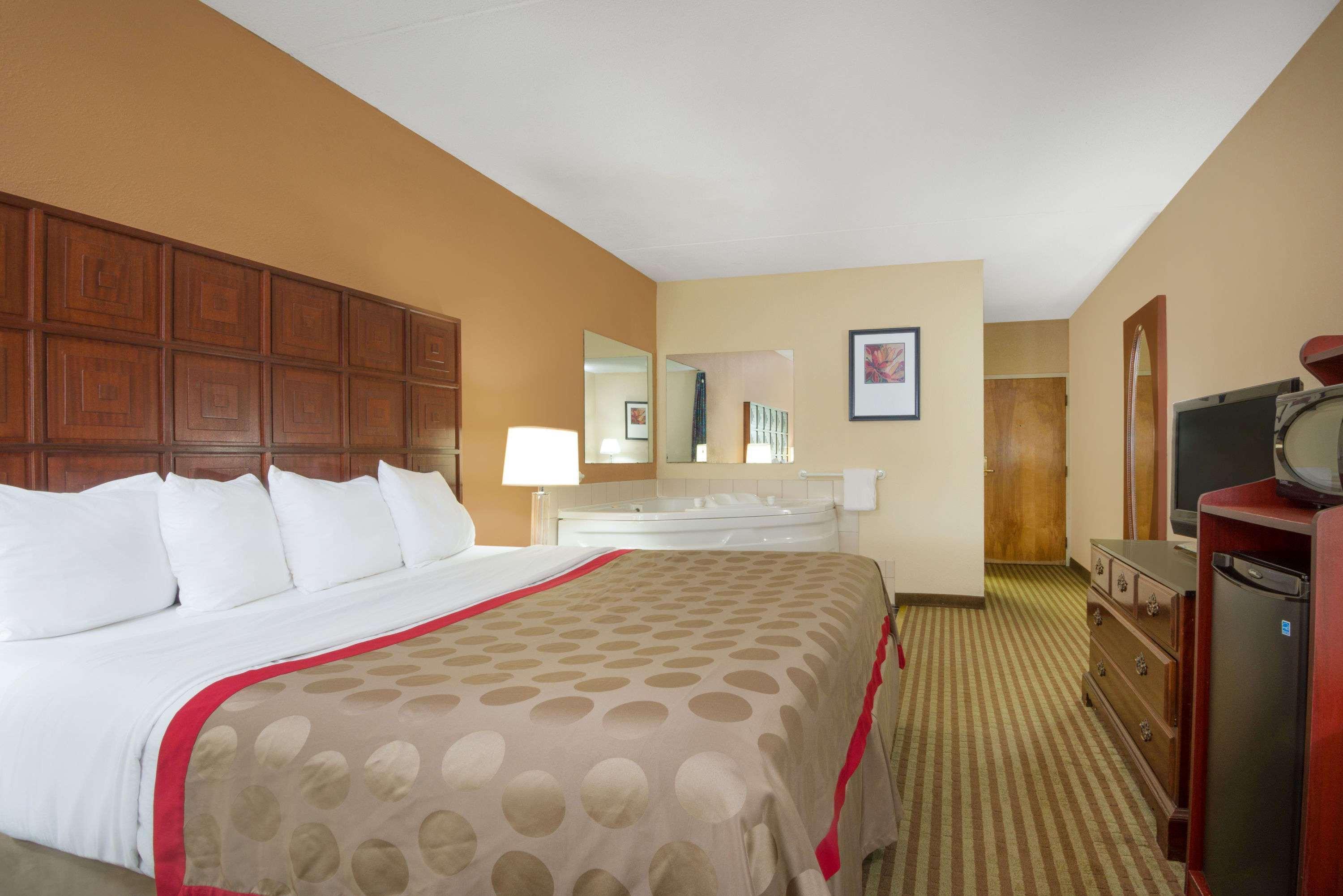 Hotel Ramada By Wyndham Columbus North Westerville Zewnętrze zdjęcie