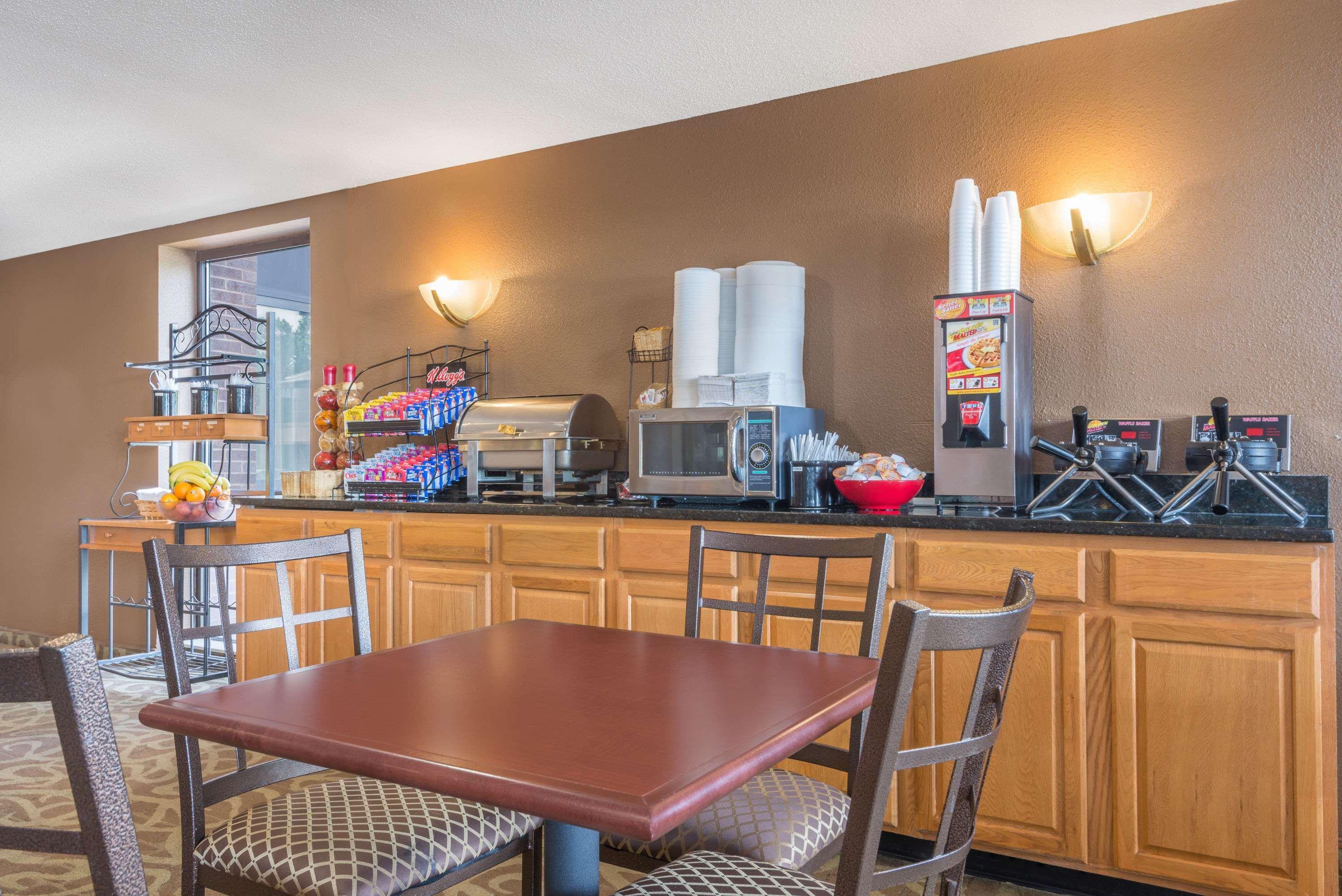 Hotel Ramada By Wyndham Columbus North Westerville Zewnętrze zdjęcie