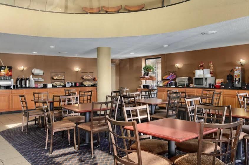 Hotel Ramada By Wyndham Columbus North Westerville Zewnętrze zdjęcie